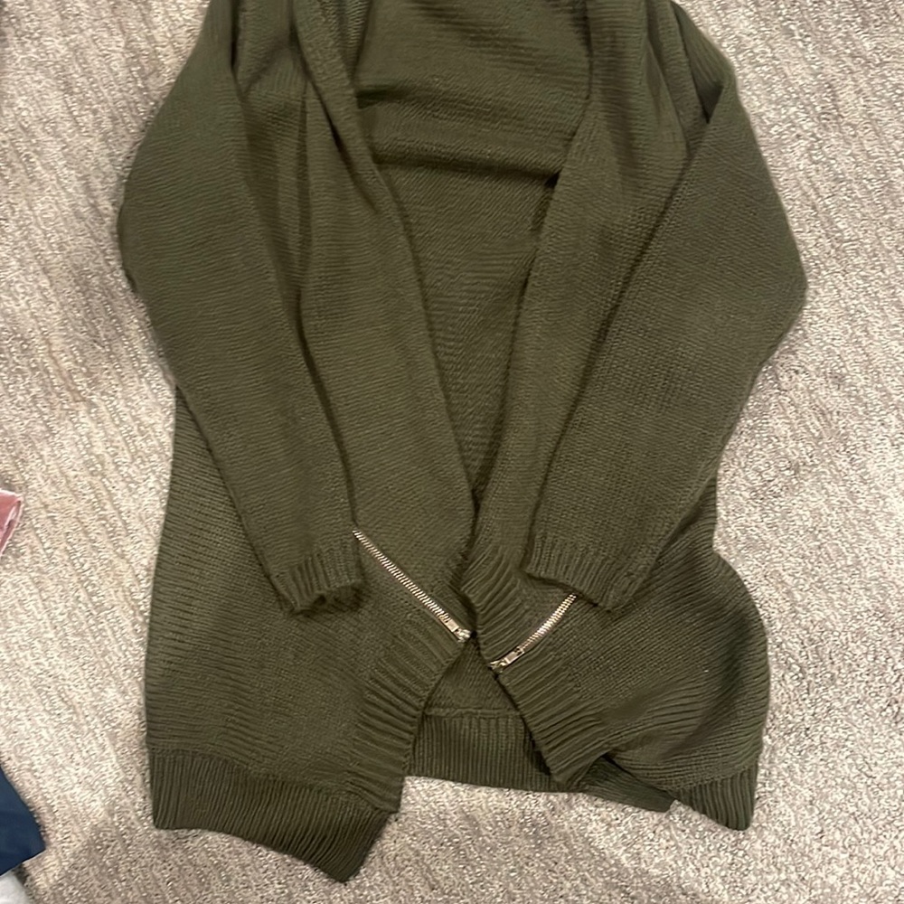 millau green fashion cardigan size M